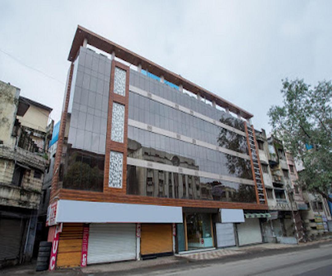 Cherrystay Kiran Inn Indore Exterior foto