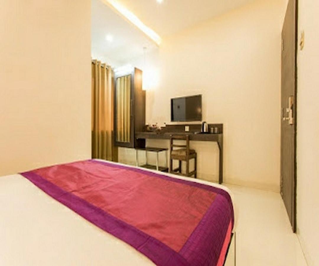 Cherrystay Kiran Inn Indore Exterior foto