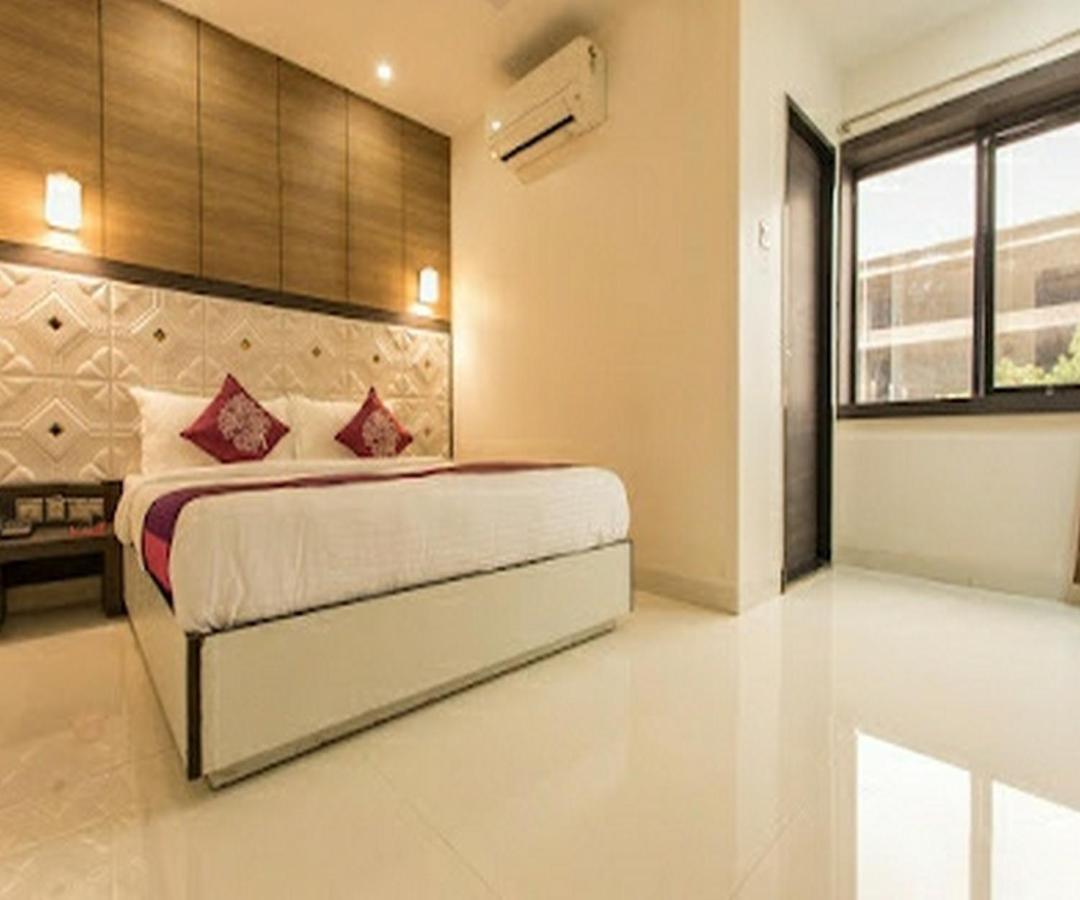 Cherrystay Kiran Inn Indore Exterior foto